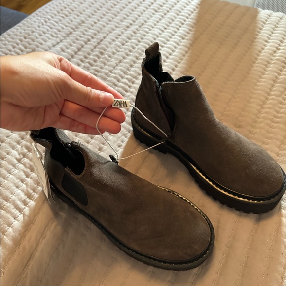 NWT ZARA Boys or girls grey boots - Picture 8 of 10